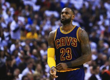 "¿Qué demonios está pasando con la gente'": LeBron James tras tiroteo en Las Vegas