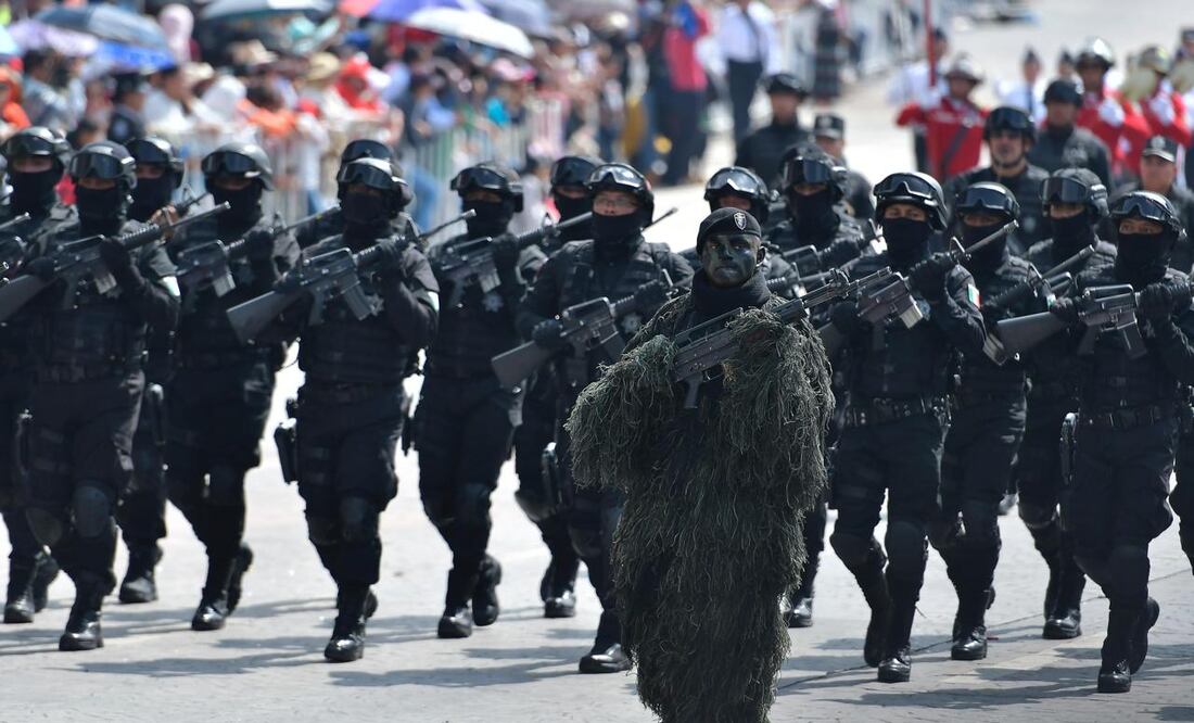 Desfile en el Edomex. Foto: Arturo Hernández