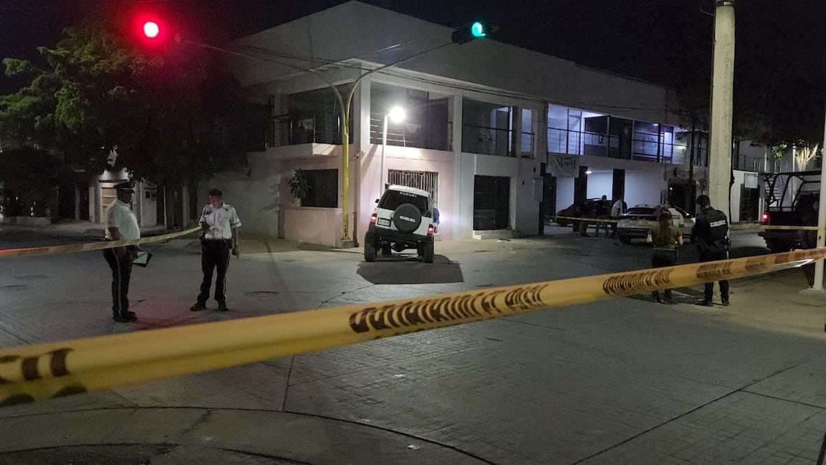 La Vocalía Local del Instituto Nacional Electoral admitió que por descuido en la distribución de la paquetería electoral se dejo una urna en vía pública. Foto: cortesía