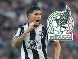 Carlos Salcedo levanta la mano para llegar a la Copa del Mundo de 2026