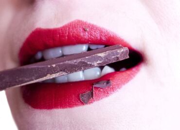 5 hábitos que debes incorporar para conservar tu salud dental y evitar el desgaste de los dientes, según expertos