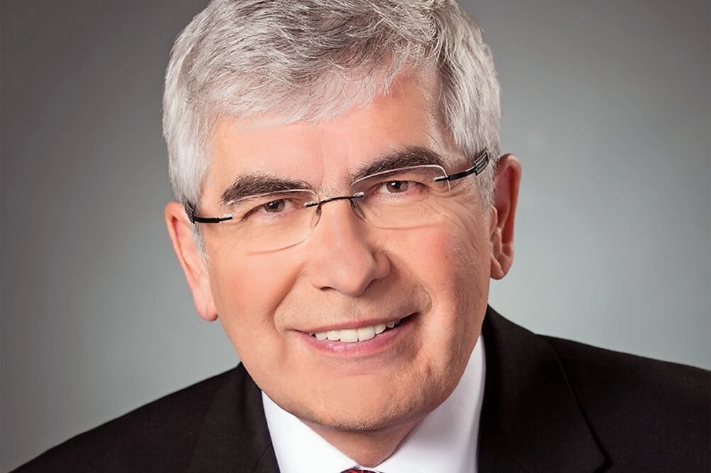 "El sector energético no funciona bien, el dólar canadiense y la bolsa cayeron. La caída de los precios de las materias primas impactó a la economía canadiense", considera el vicepresidente y economista de Industrielle Alliance (ESPECIAL)