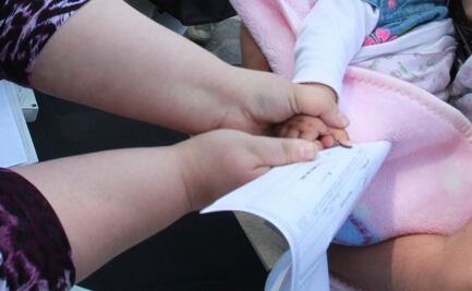 Por error en incubadoras entregan a bebé equivocado a padres en Sinaloa 