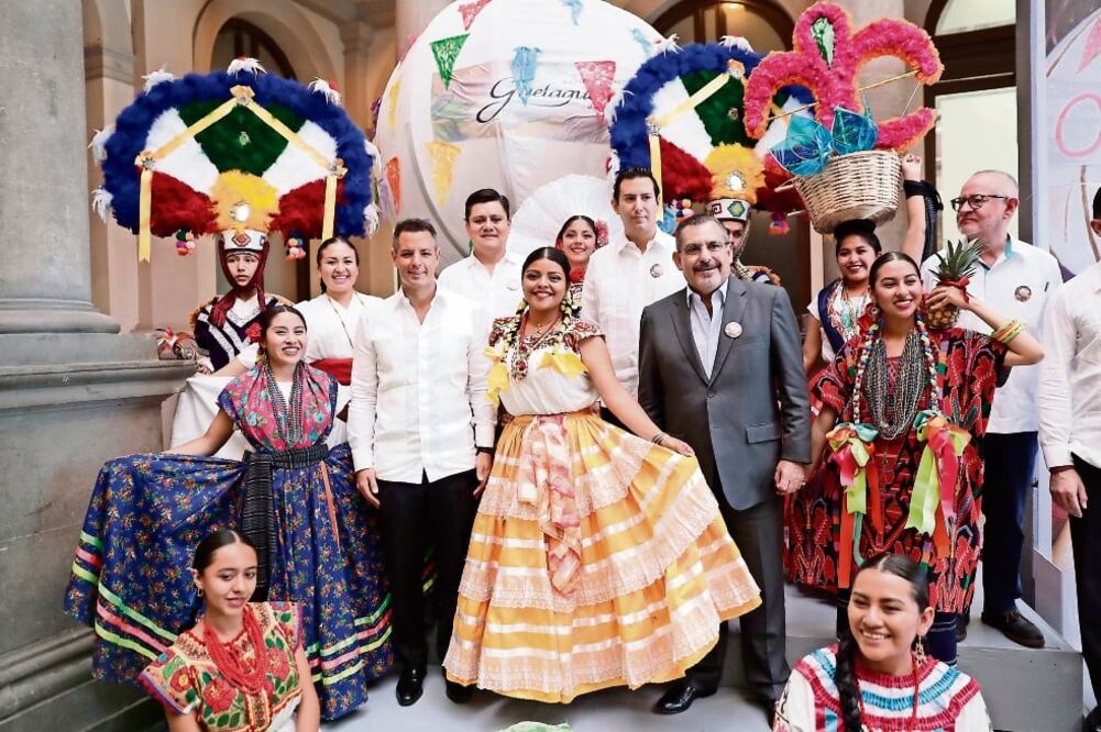 La Guelaguetza se realizará del 23 al 30 de julio en la capital del estado, indicó el gobernador Alejandro Murat. (Foto: IVÁN STEPHENS. EL UNIVERSAL)