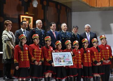 Reconoce Loteria Nacional 50 años de Plan DN-III E