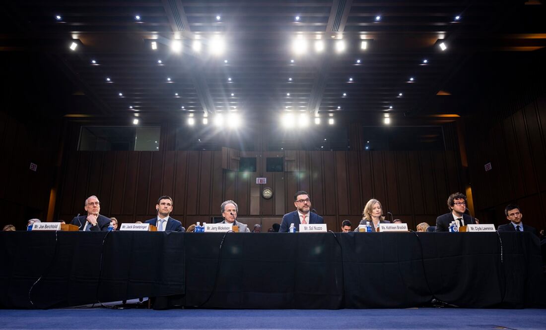 El director financiero de Live Nation se enfrenta a los legisladores por el problema de las entradas de Taylor Swift. Foto: EFE