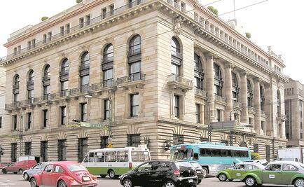 Ni en 10 años la economía alcanzará tasas superiores al 2%, establece encuesta de Banxico