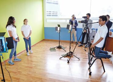 Forman niños para resolver la pobreza