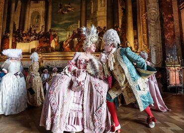 El Palacio de Versalles evoca bailes, excesos y opulencia de María Antonieta