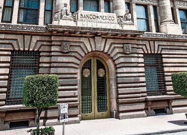 Llega baja de tasas y sugieren diversificar las inversiones