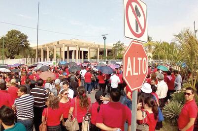 Acusan maestros de Sinaloa plan para retrasar su jubilación