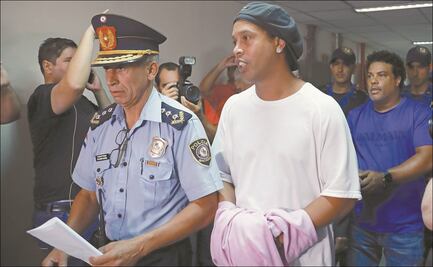 Ronaldinho cumple tres meses detenido en Paraguay