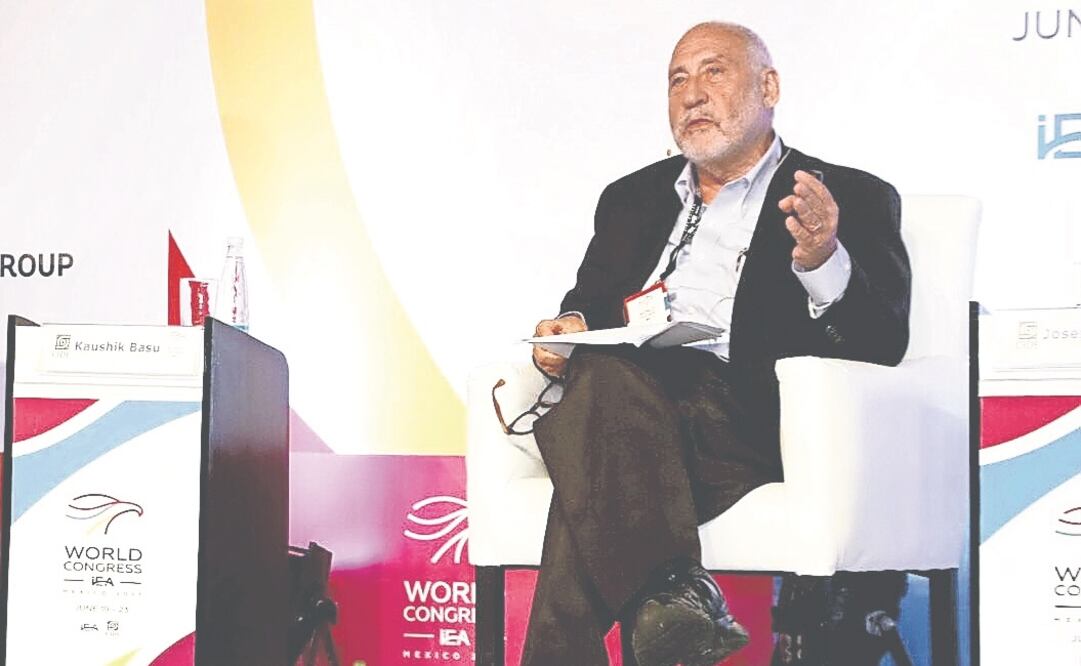 Joseph Stiglitz dijo que hay muchos sectores que ven la importancia del TLCAN, por lo que ha disminuido la preocupación de que se termine (HÉCTOR ALFARO. OBTURADORMX)