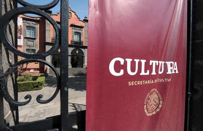 Se busca funcionario cultural que explique el misterioso “Proyecto Senda”