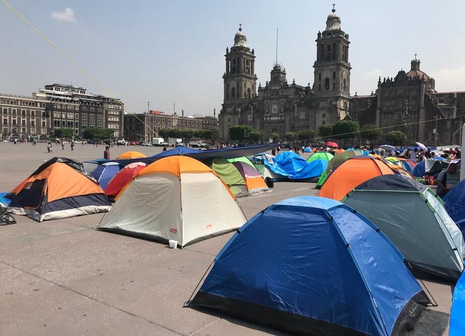 CNTE instala plantón en el Zócalo. Foto: archivo Francisco Rodríguez / EL UNIVERSAL