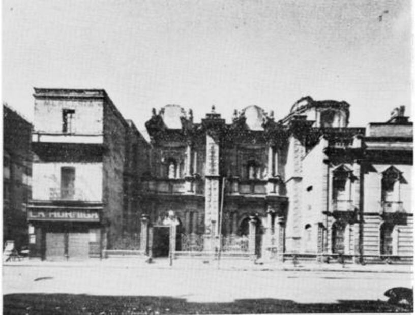 La controversial Avenida 20 de Noviembre