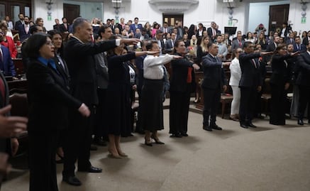 Rinden protesta 137 jueces y magistrados en la CDMX; autoridades lo califican como un hecho histórico