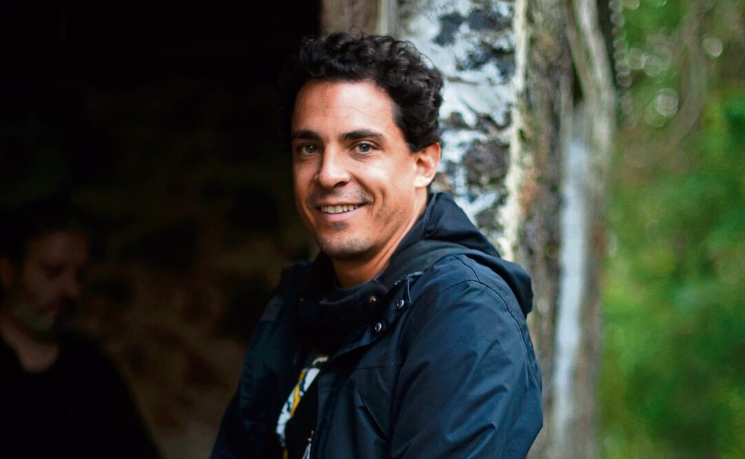 Juan Patricio Riveroll destaca la intención de que la novela fuera un proceso detectivesco. Foto: Tusquets