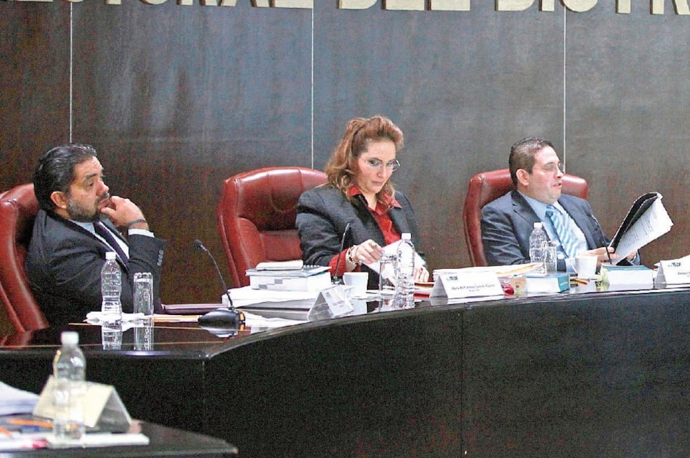 Actualmente, el Tribunal Electoral local resuelve las impugnaciones a los resultados electorales de 14 de las 16 delegaciones y 39 de los 40 distritos locales (Especial)