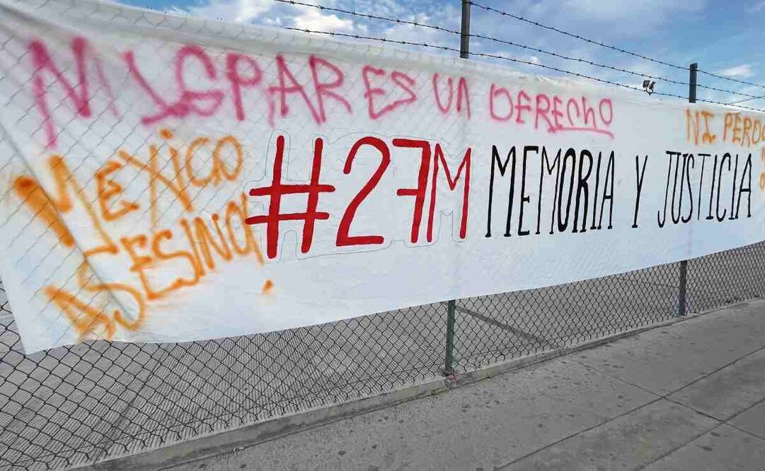 La estación migratoria del INM en Ciudad Juárez se ha convertido en un lugar de protesta y demanda de justicia por las víctimas del incendio del 27 de marzo de 2023. Foto: Paola Gamboa / EL UNIVERSAL