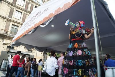 Capitalinos votan por ofrenda monumental para Día de Muertos; pueden elegir entre seis opciones