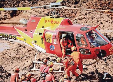 Brasil: suman 65 muertos por ruptura de dique