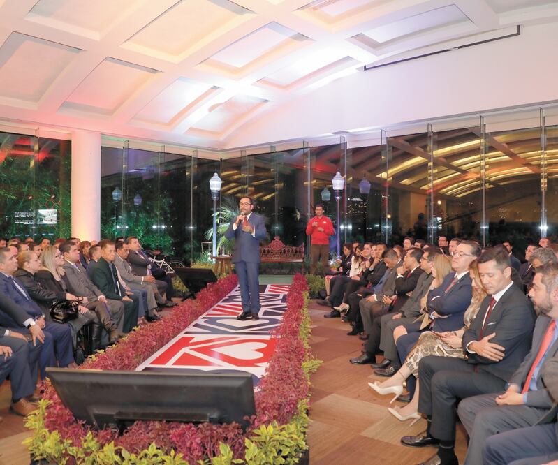 En su Primer Informe de Gobierno, el alcalde petista de Miguel Hidalgo, Víctor Hugo Romo, aseguró que durante su administración se ha trabajado de manera prioritaria en la seguridad de las colonias. ESPECIAL