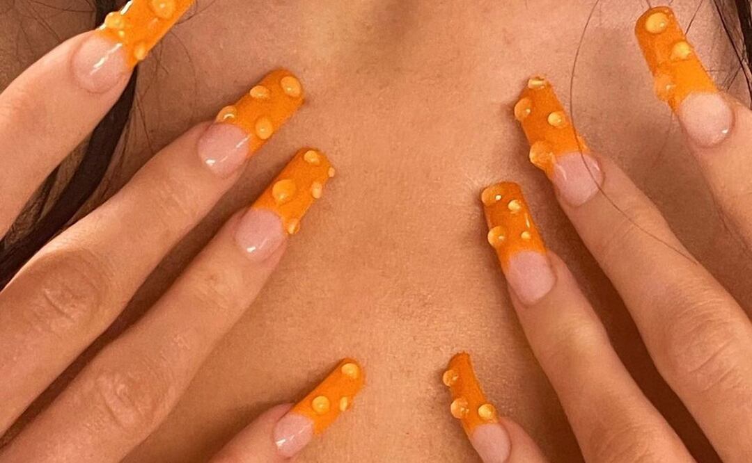 Estilo de uñas 3D de Kylie Jenner / Foto: Instagram @kyliejenner