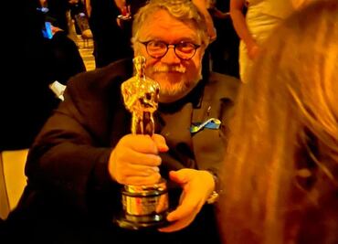 Guillermo del Toro y su Oscar, entre los invitados principales a la fiesta de La Academia