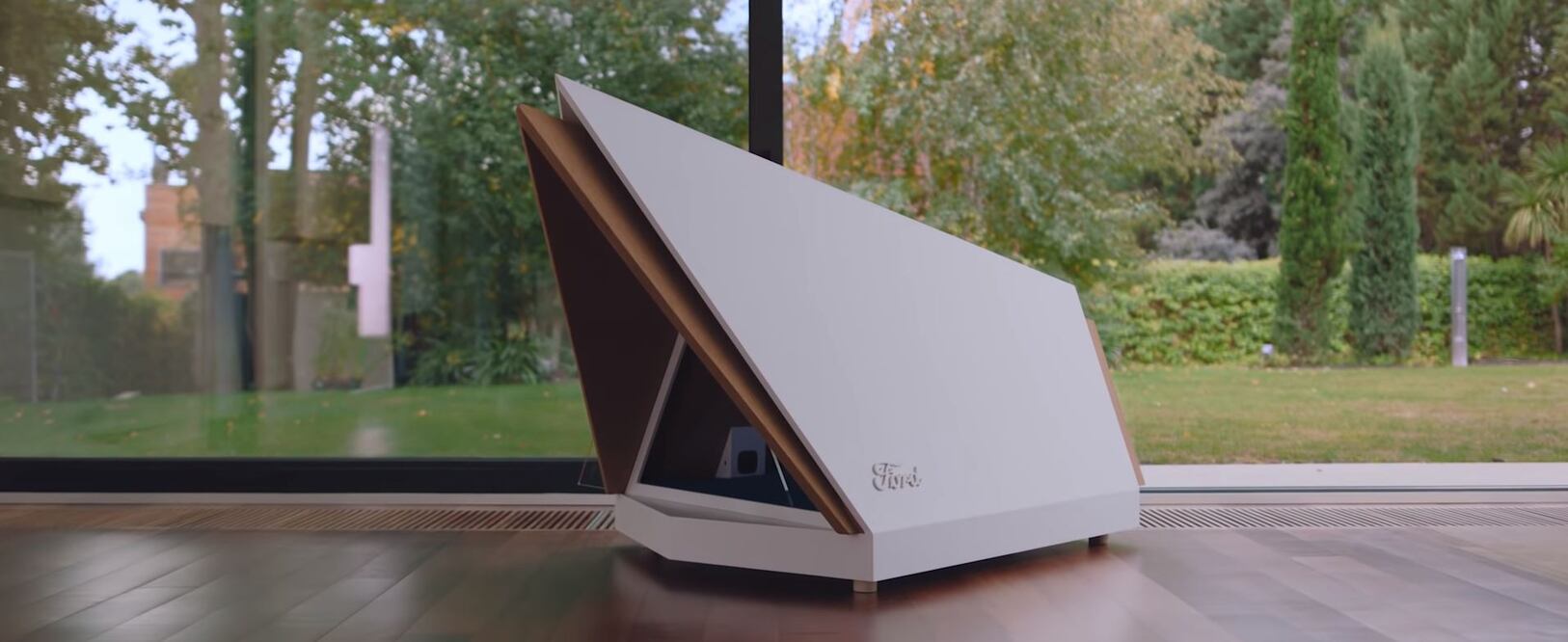 Ford presenta cabina que protege a perros del ruido de fuegos artificiales 