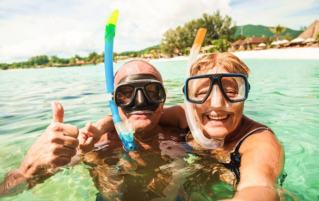 La edad no es un impedimento para seguir viajando, ya sea solo o acompañado. Fotos: Istock