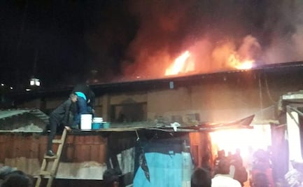 Incendio consume mercado municipal en Veracruz