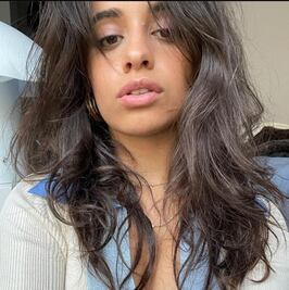 Camila Cabello cambia de look, al estilo Victoria Beckham 