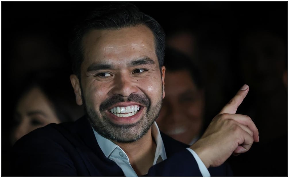 Jorge Álvarez Maynez, a su salida de los estudios Churubusco luego del debate. Foto: Diego Simón/EL UNIVERSAL