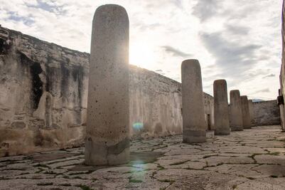 Conoce la leyenda de la columna de la muerte en Mitla
