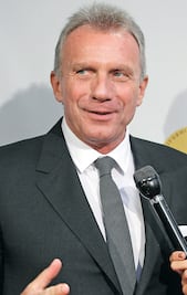 Los brazos de oro, juntos en el Levi’s