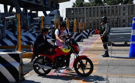 Motocicistas evaden pago y burlan sistema poncha llantas en caseta del Circuito Exterior Mexiquense 