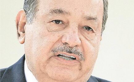 Mexico awards airport runway to group led by Slim's Grupo Carso