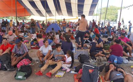 Volcadura de autobús deja 10 migrantes heridos en Oaxaca