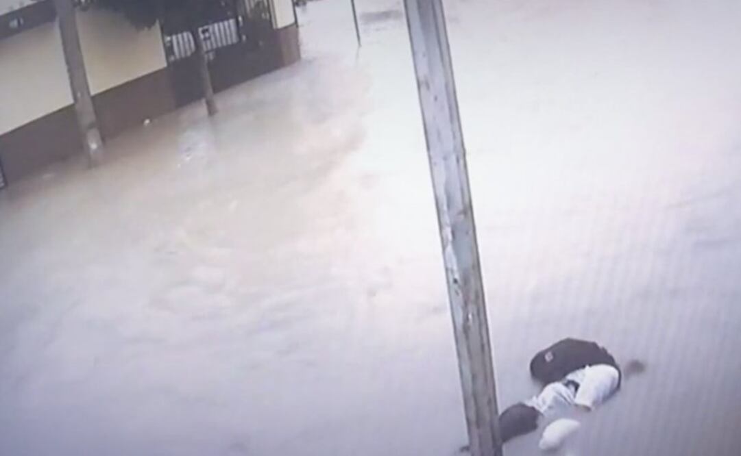 El lunes por la tarde, en la calle José Clemente Orozco, en la colonia Quinta Colonial, ocurrió el accidente donde también resultaron lesionados dos estudiantes 