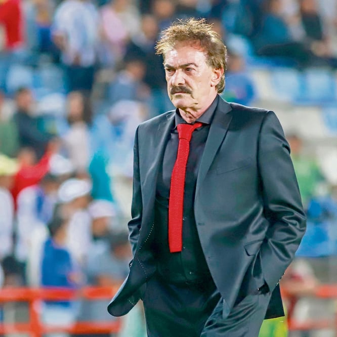 Ricardo La Volpe no ha logrado levantar a los suyos. Twitter