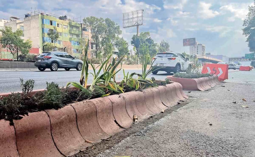 Parque elevado y ciclovía
Antes del Mundial, la capital prevé terminar obras sobre calzada de Tlalpan—que conduce al Estadio Banorte—, como la ciclovía que unirá Plaza Tlaxcoaque-Renato Leduc, así como el Parque Elevado, que llegará de la zona centro a la estación del Metro Chabacano. Foto: Osmar Alvarado / EL UNIVERSAL