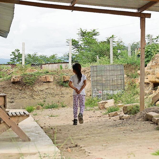 Las uniones entre infantes se da en núcleo sociales rurales, pues las niñas son valoradas como objetos de intercambio y educadas con habilidades domésticas. EDWIN HERNÁNDEZ. EL UNIVERSAL
