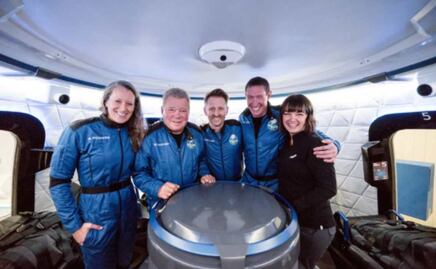 Blue Origin lleva al espacio con éxito al Capitán Kirk, William Shatner