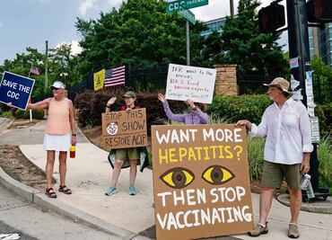 Niños, víctimas de politización de la salud en EU