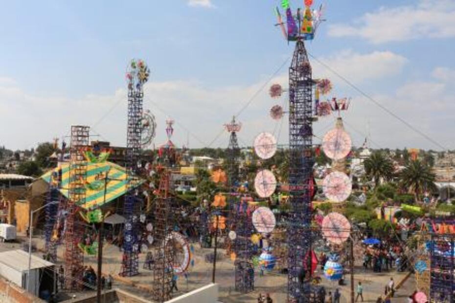 Preparan festejos por 30 años de la feria nacional de pirotecnia en Tultepec