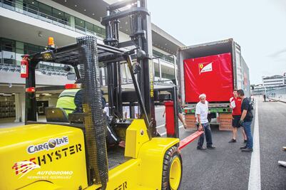 Hoy comienza el embarque de F1