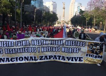 Campesinos marchan sobre Reforma; van hacia Segob