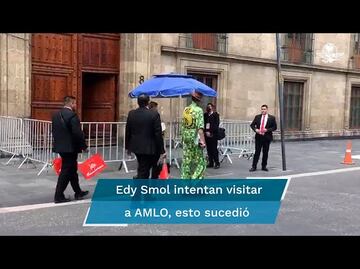 Con regalos y pastel, Edy Smol intentan visitar a AMLO en Palacio Nacional