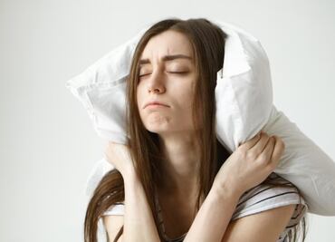 ¿Cómo encarar el día laboral luego de una larga noche de insomnio?